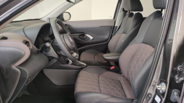 TOYOTA YARIS CROSS 120H STYLE PLUS - Imagen 12