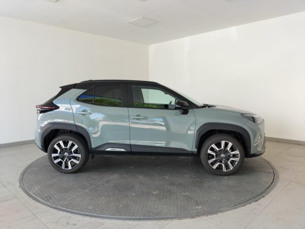 TOYOTA YARIS CROSS 1.5 130H PREMIERE EDITION 4WD - Imagen 17