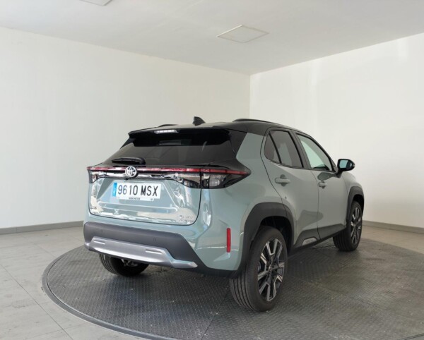 TOYOTA YARIS CROSS 1.5 130H PREMIERE EDITION 4WD - Imagen 18