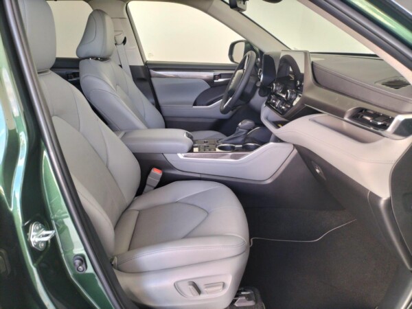 TOYOTA HIGHLANDER 2.5 250H ADVANCE + TECHO PANORAMICO - Imagen 6