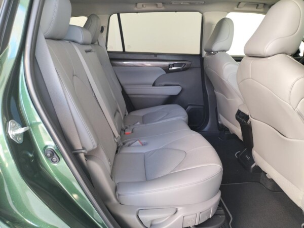 TOYOTA HIGHLANDER 2.5 250H ADVANCE + TECHO PANORAMICO - Imagen 7