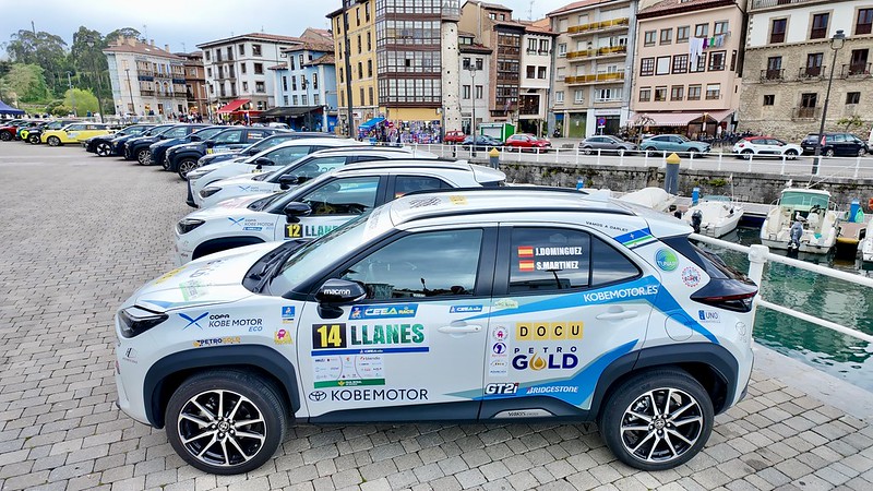 yaris cross expuesto antes del eco rallye villa de llanes
