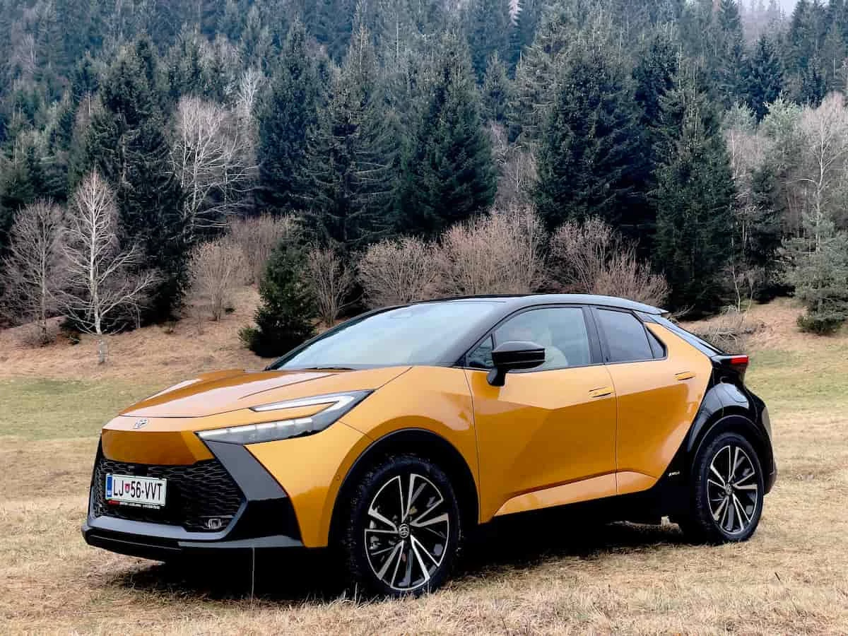 Promoción Toyota coches con etiqueta ECO