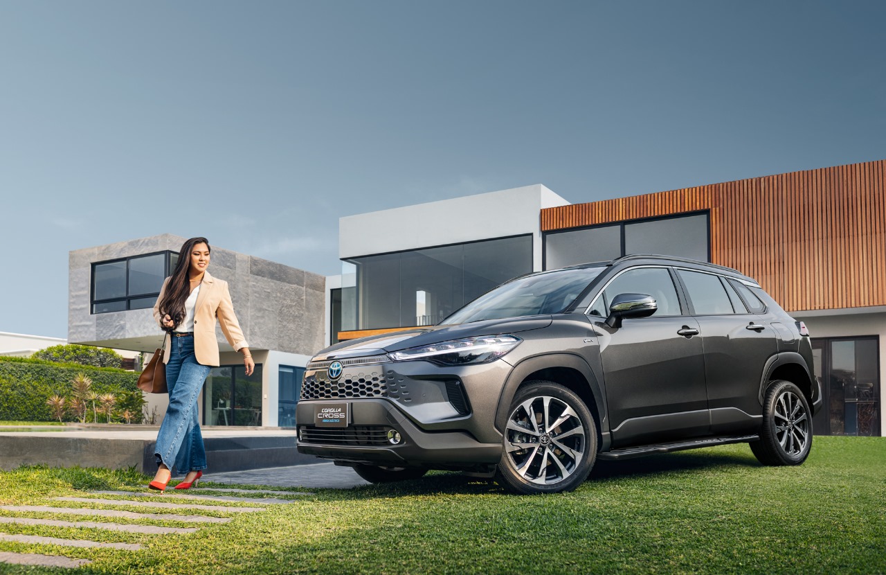 Promoción de Toyota de coches Crossovers Grandes