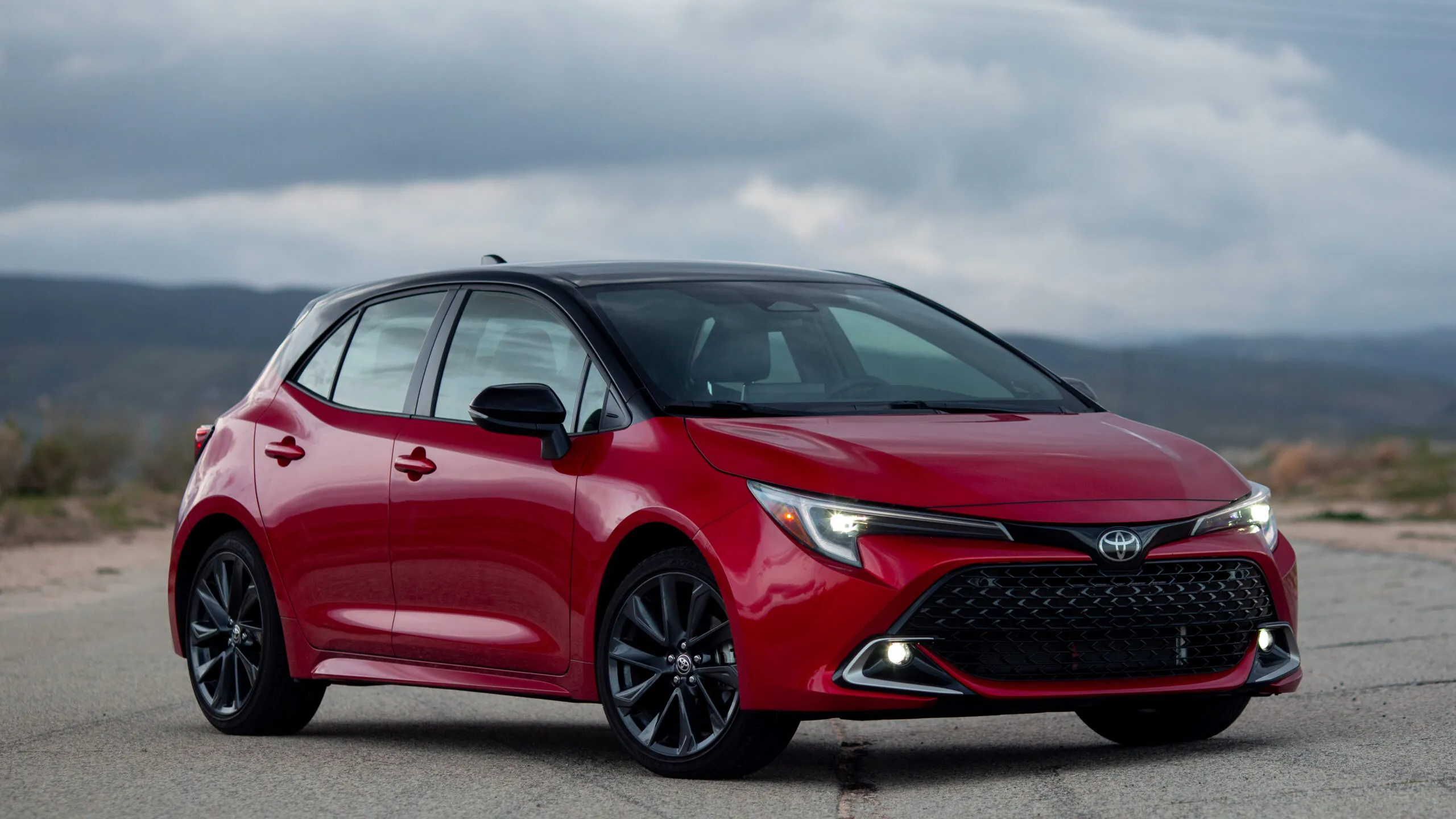 Corolla Hatchback Toyota ofertas para conductores jóvenes
