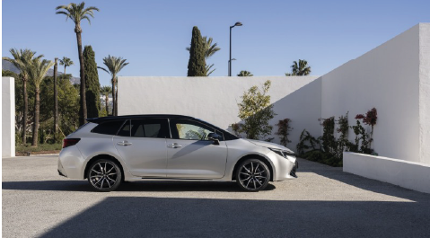 Leasing de coches Toyota familiares