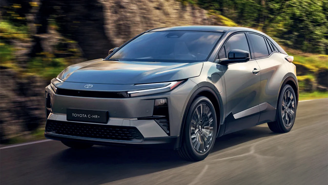 Seguridad y asistentes de conducción del c-hr+