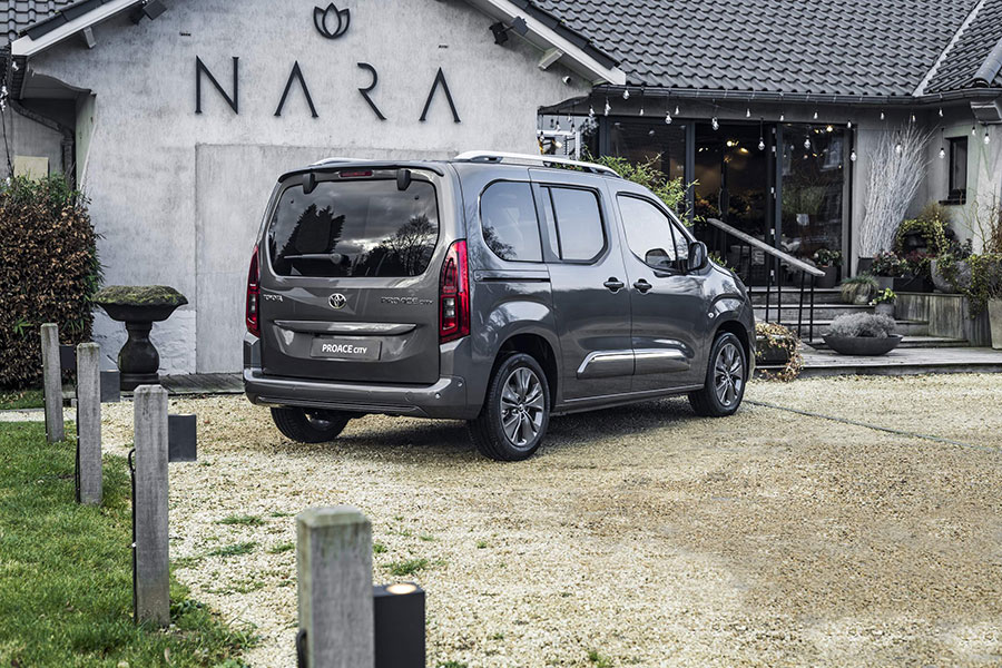 Llantas y neumáticos de la Proace City Verso Eléctrica