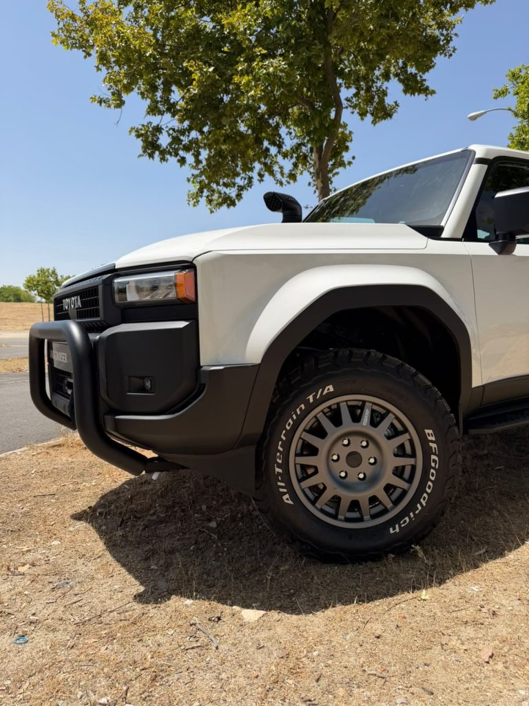nuevo toyota land cruiser 250 ultimate by kobe motor